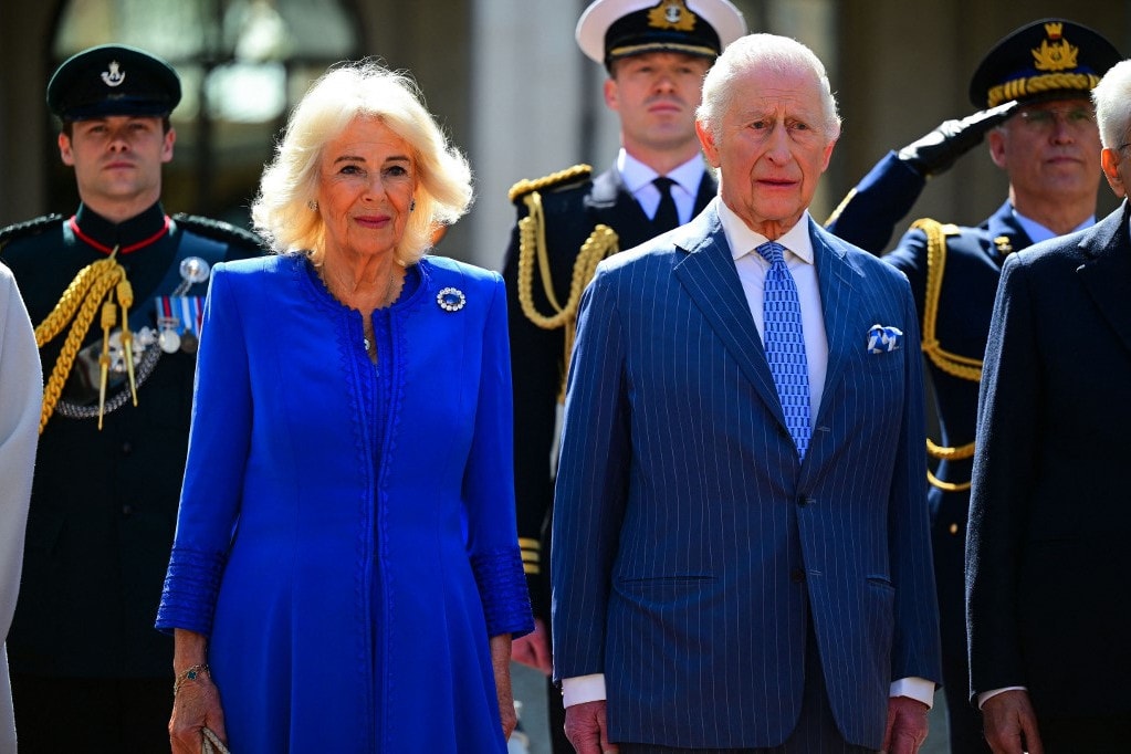 Dühösen rohant ki egy eseményről Kamilla királyné