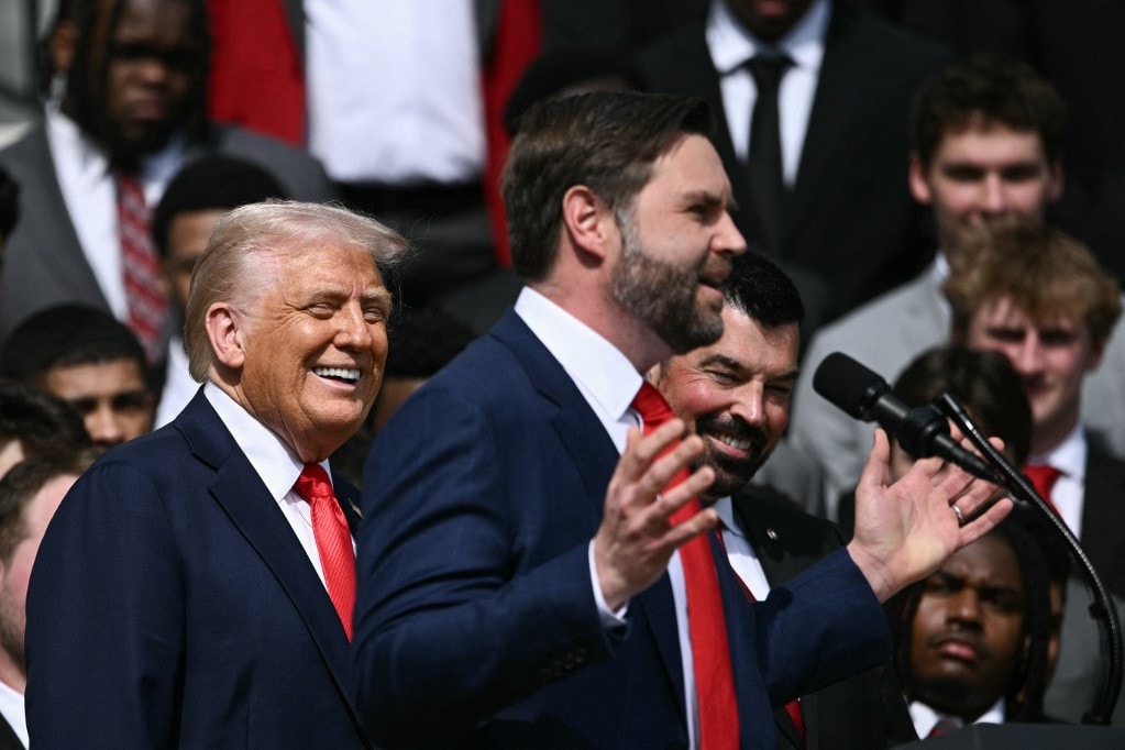 J.D. Vance nukleáris eszkalációt jósol