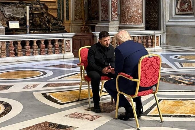 Zelenszkij immár teljes és feltétel nélküli tűzszünetről beszél