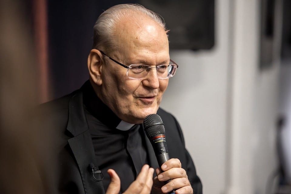 „Jézus az utolsó vacsorán a végsőkig elmenő szeretet példáját hagyta ránk” + VIDEÓ