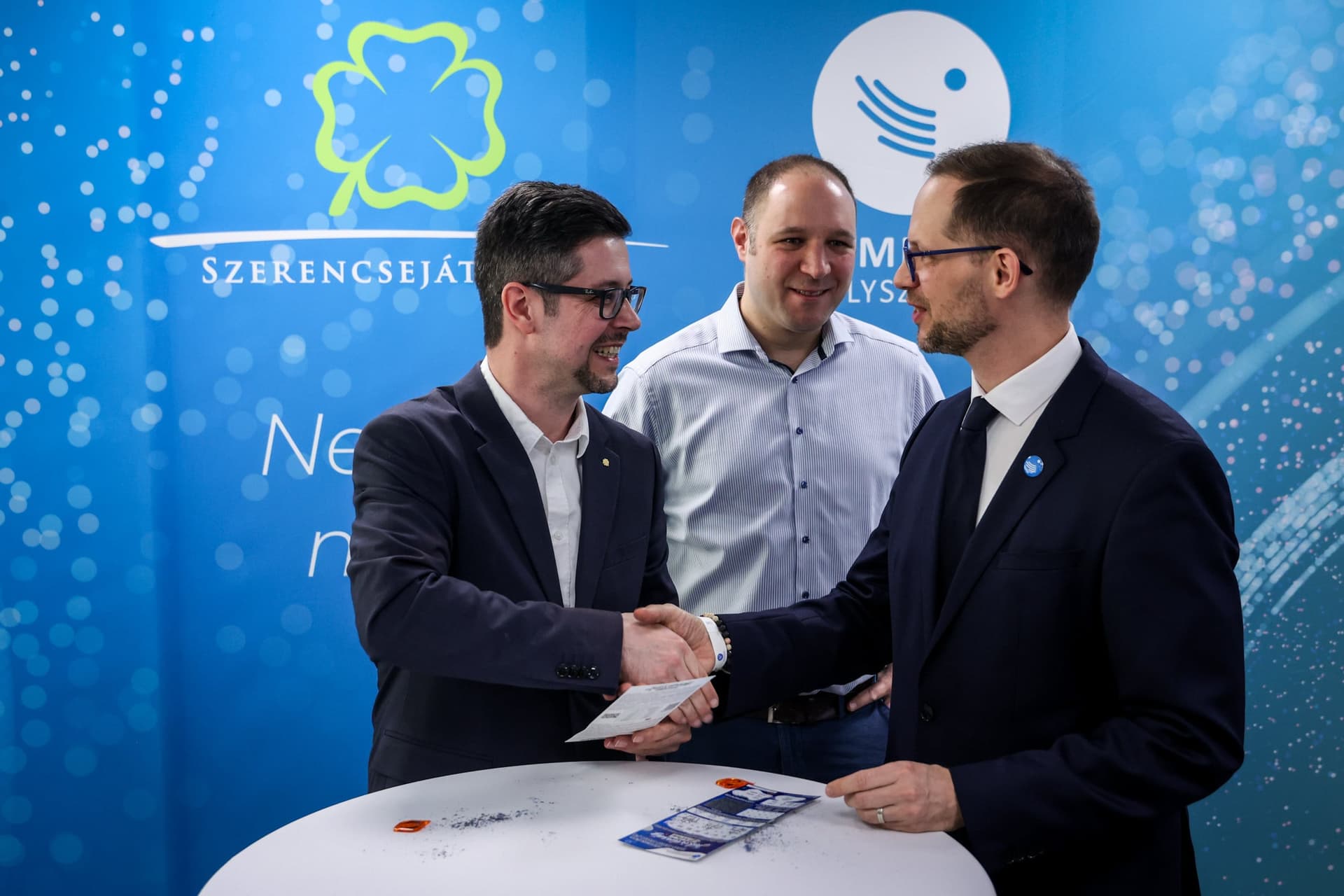 Jótékonyság és játék: új sorsjegy segíti a rászoruló gyerekeket