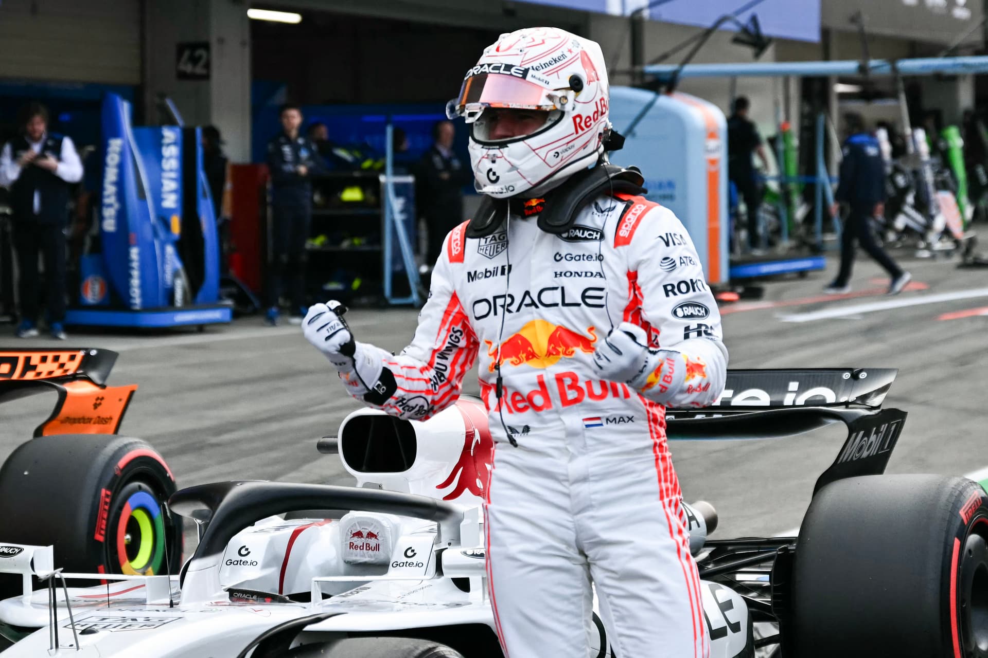Verstappené a pole pozíció Szuzukában