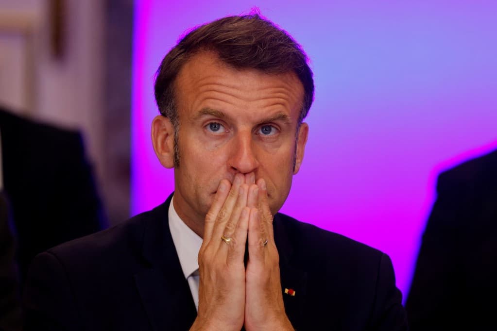 Macron váratlan beismerést tett