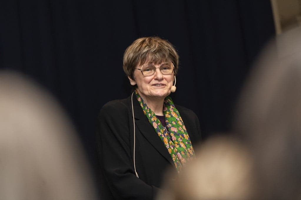 Visszaélnek Karikó Katalin nevével