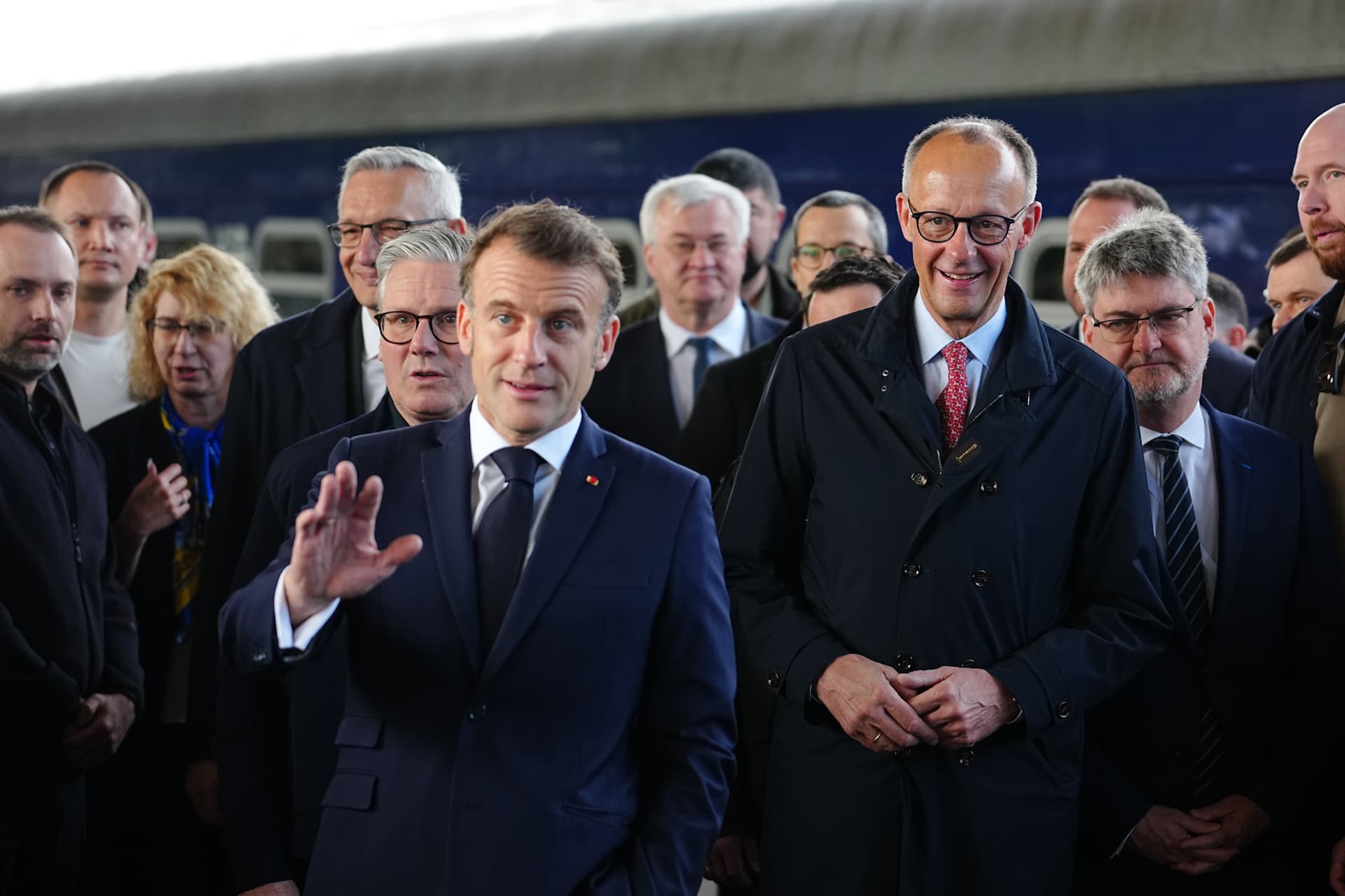 Macronék erről tárgyalnak Kijevben
