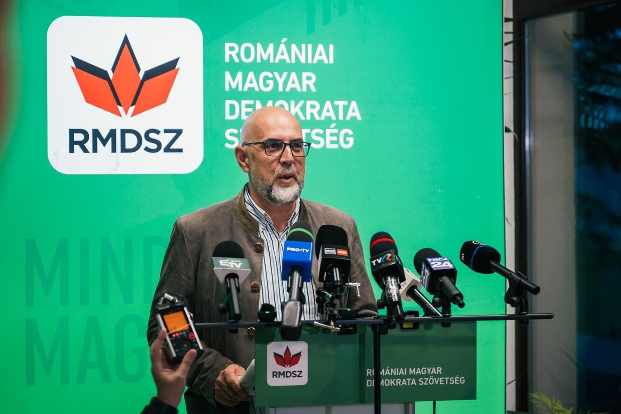 Az RMDSZ folytatja a kormányzást az új négypárti koalícióban