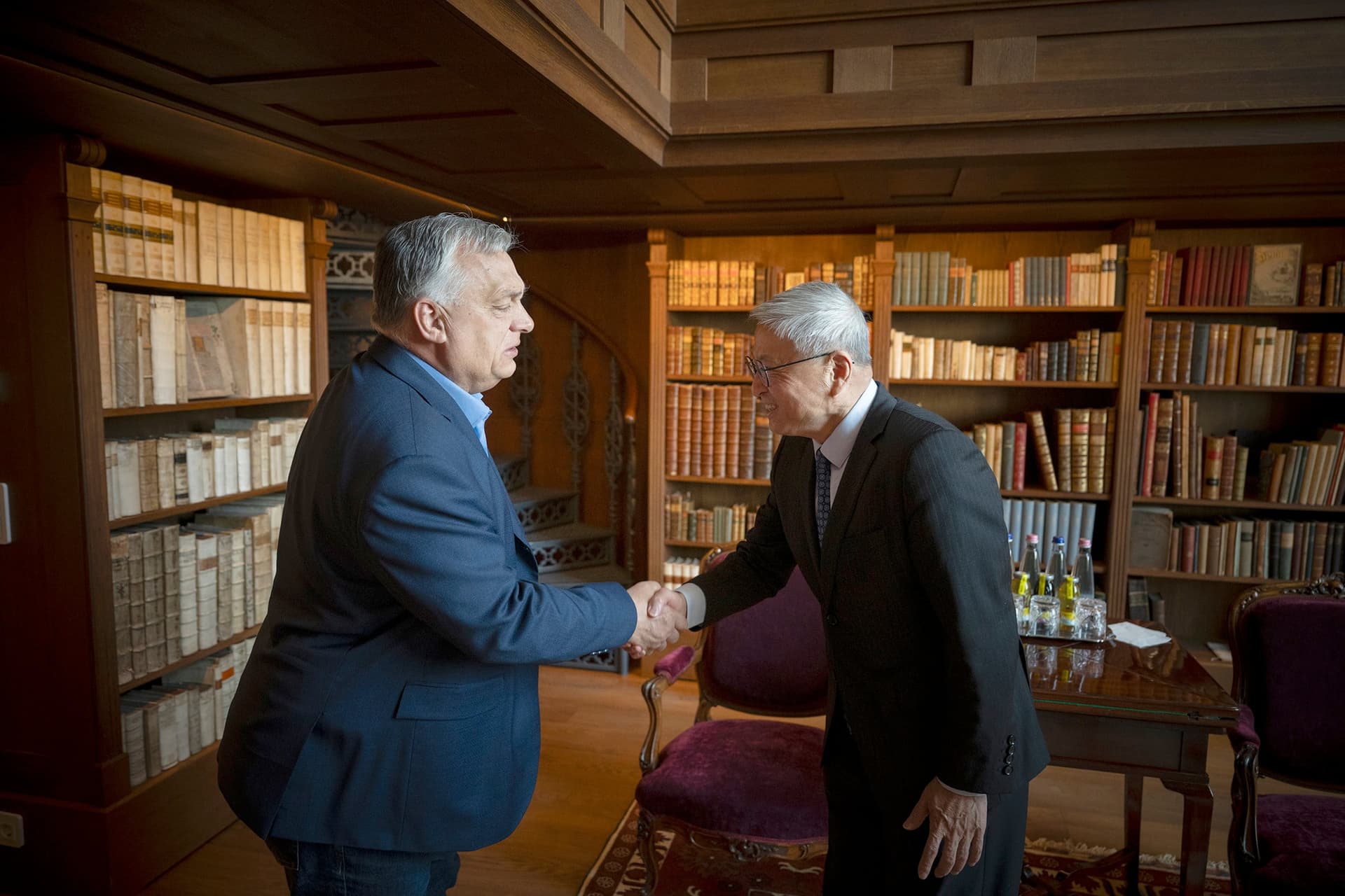 Orbán Viktor nemzetközi sztárprofesszorral tárgyalt