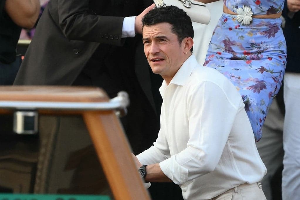 Orlando Bloom nem pazarolja az idejét