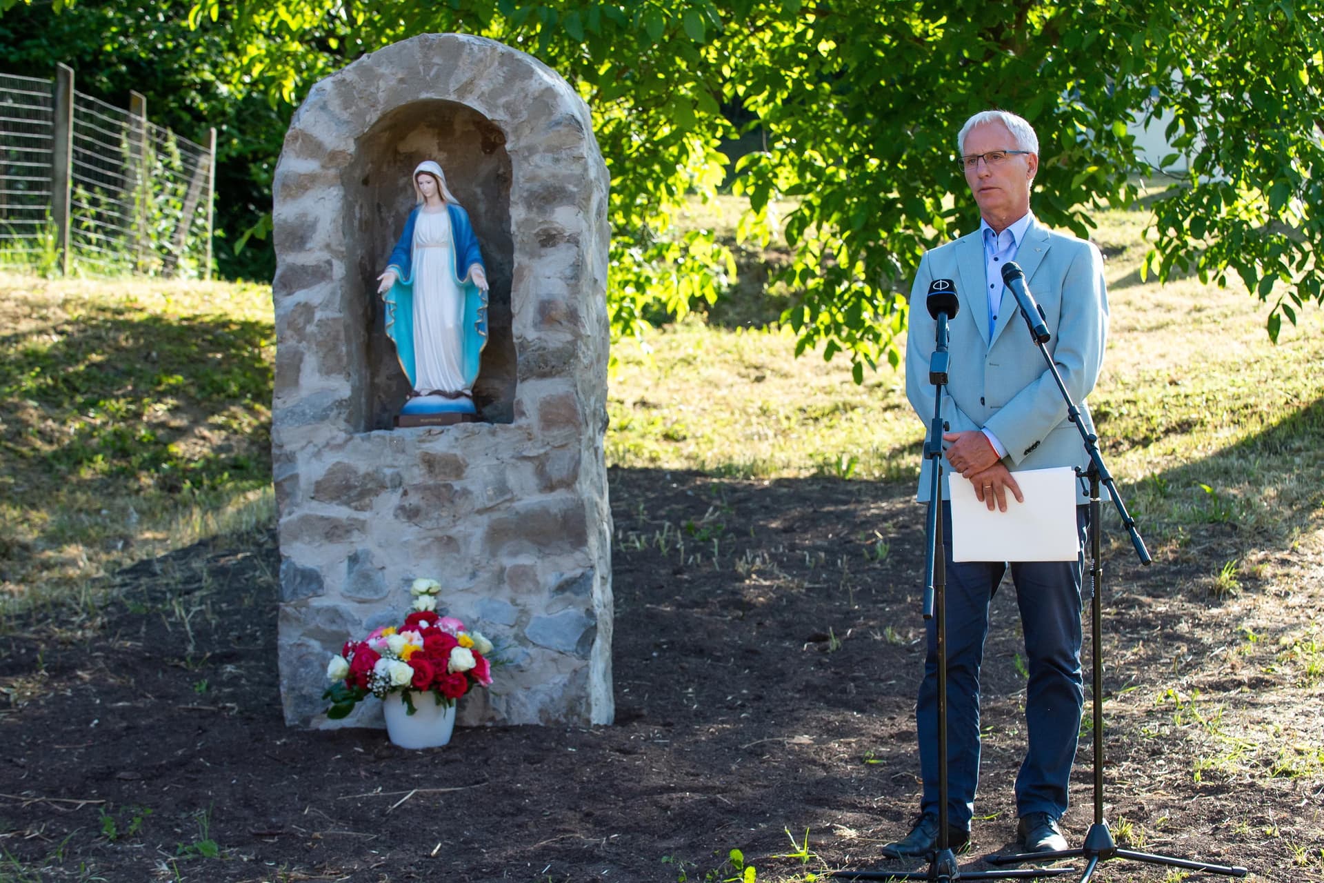 Soltész Miklós: folytatódik a templomfelújítási program
