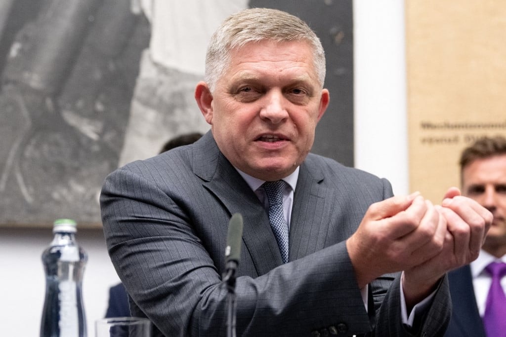 Fico a zászlajára tűzte a rezsicsökkentés témáját