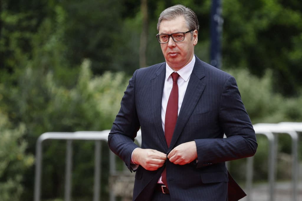 Vucic: az amerikai szankciók üzemanyag-válságot okozhatnak Szerbiában