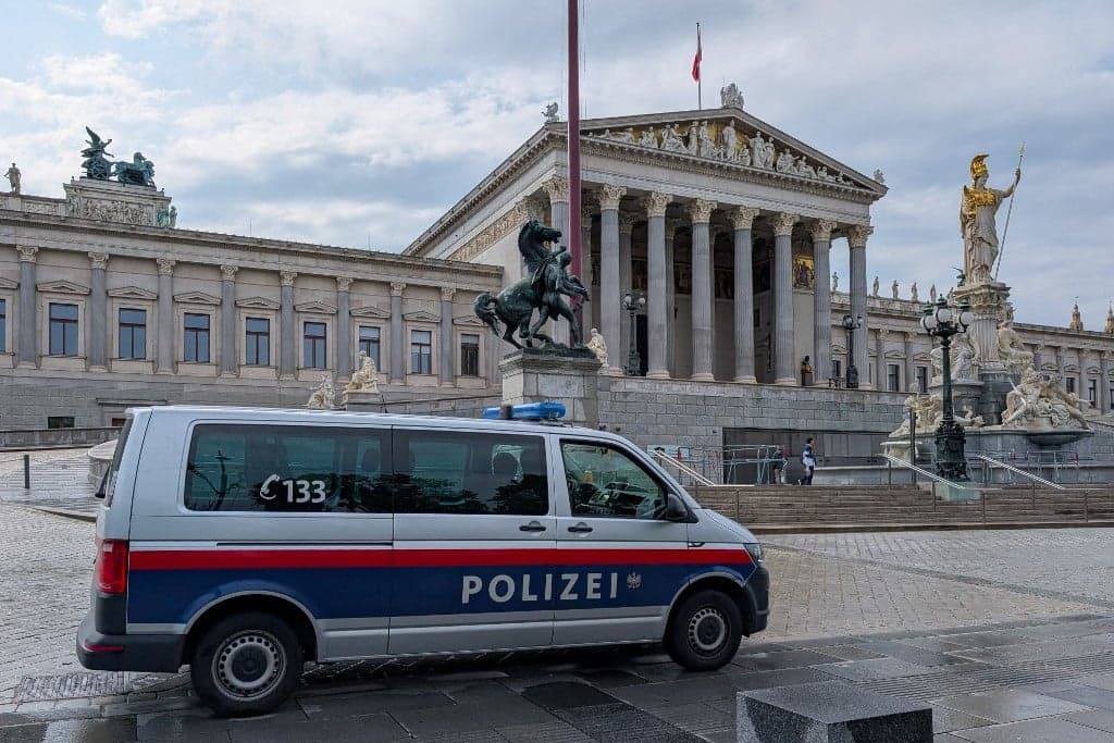 Tragédia Ausztriában: nyolcéves kislányt ölhetett meg a saját édesapja