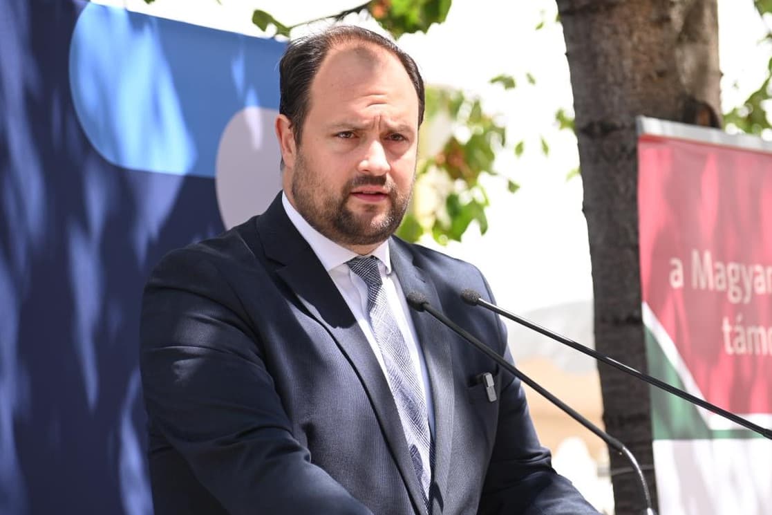 Semmilyen nyomásra nem mondunk le Szent István értékeiről