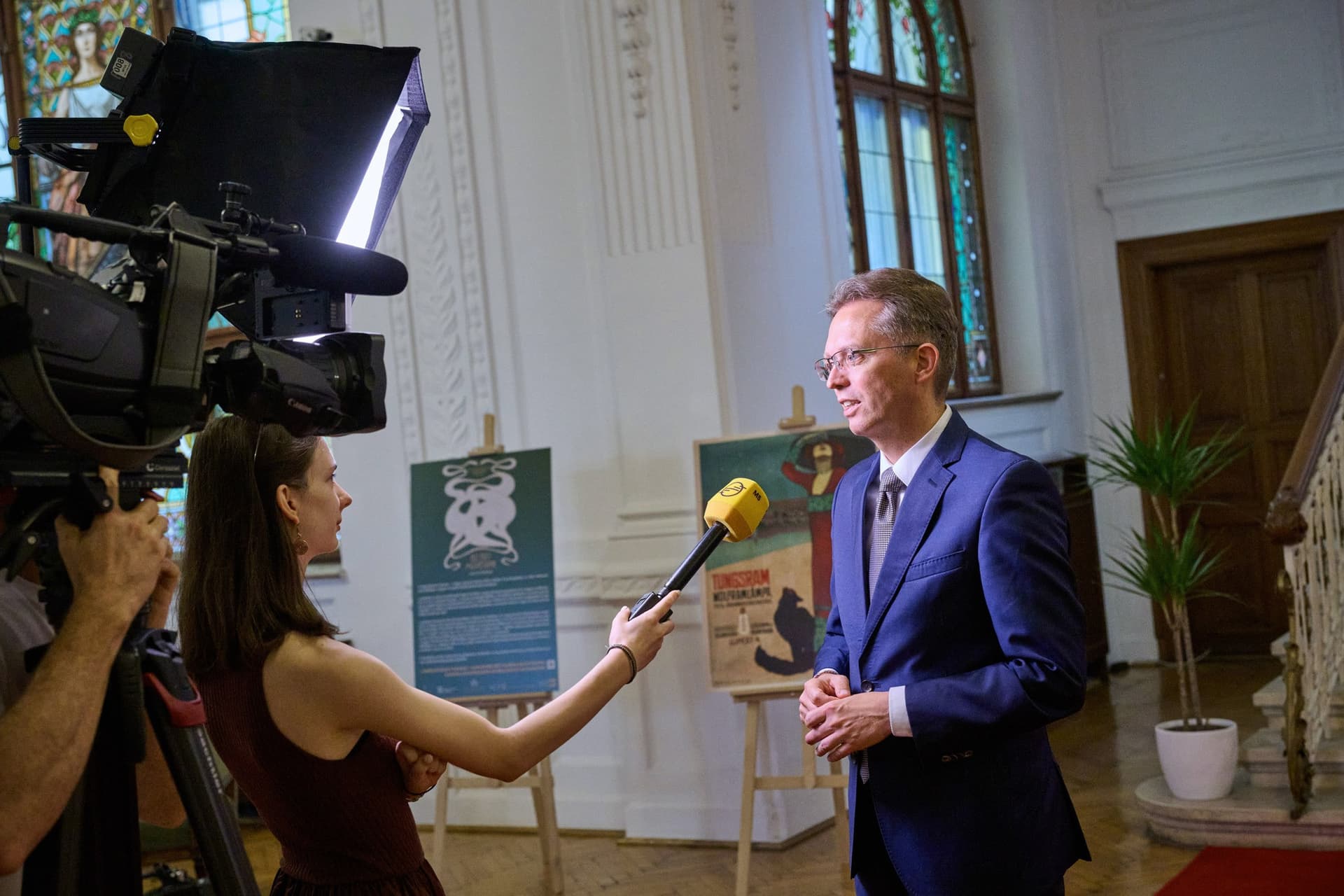 Saját otthon lakbéráron? - Hankó Balázs a fiatalok lakhatásáról