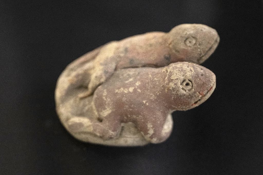 Peruban 3800 éves békaszobrot találtak