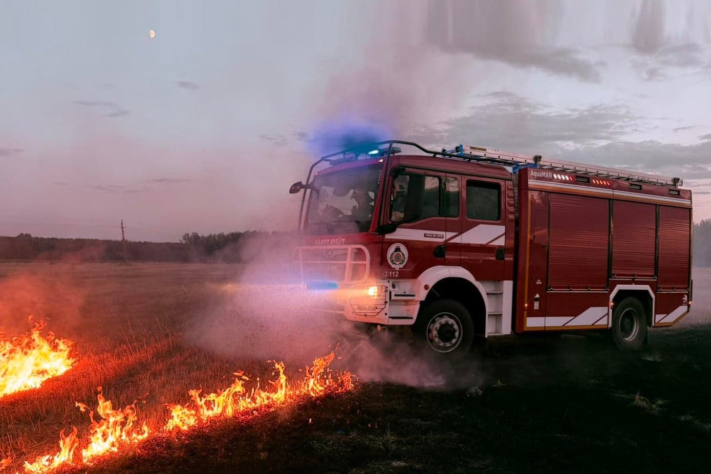 Húsz hektáron ég a tarló Hódmezővásárhely-Batidán