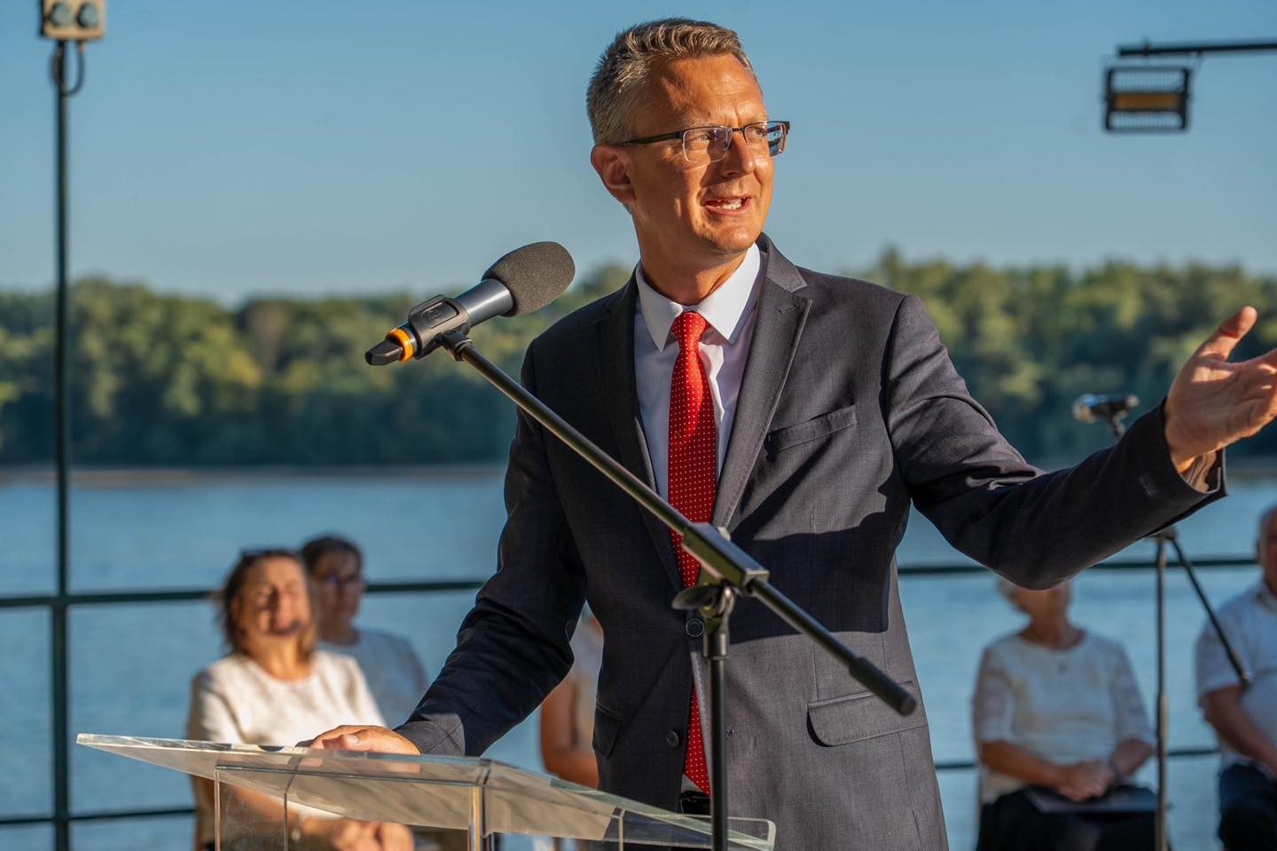 A szülők biztonságban tudhatják gyermekeiket az iskolában