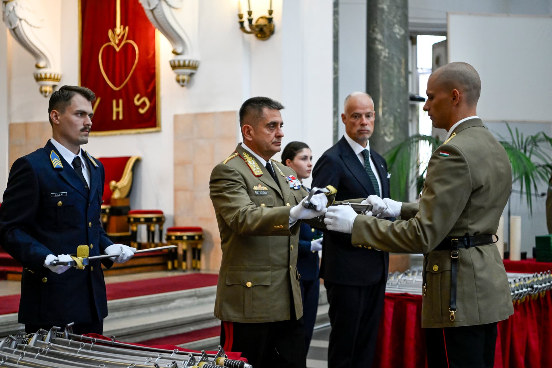 Szalay-Bobrovniczky Kristóf: Mindig voltak hősök közöttünk