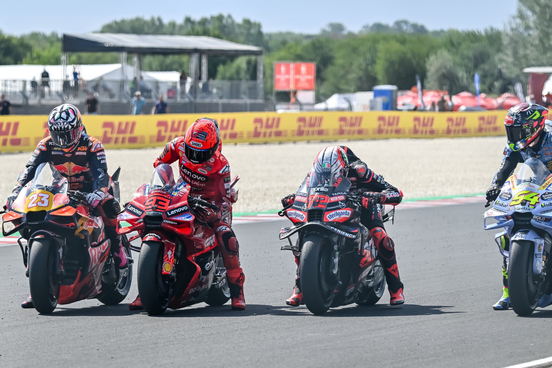 Brazil pole Moto2-ben, spanyol első rajtkocka Moto3-ban a Balatonnál