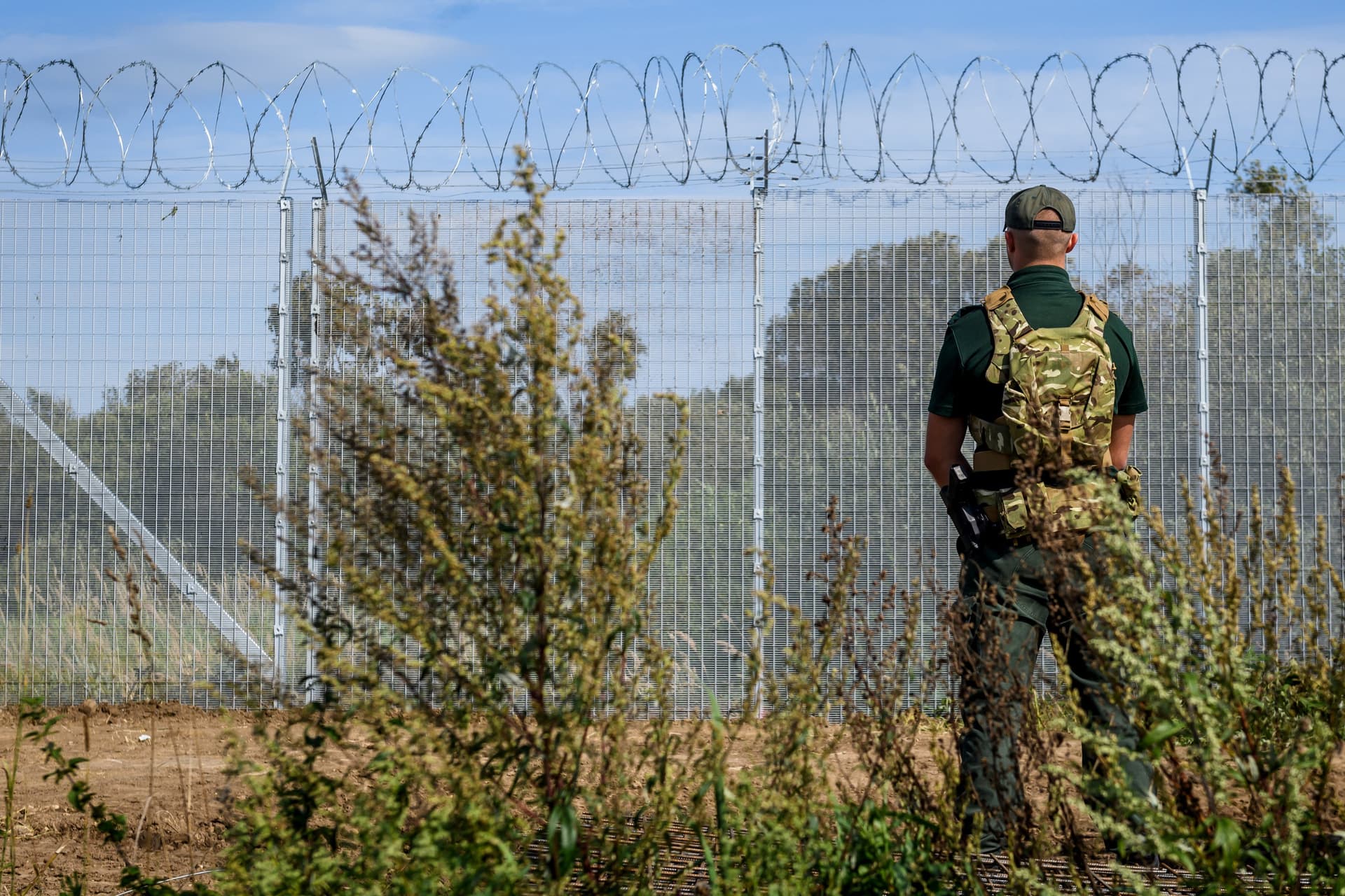 „Embertelen barbárság és nácizmus az oroszok kiutasítása Lettországból”