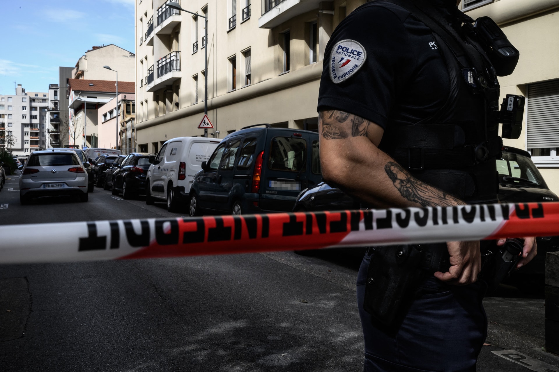 Brutális késelés Lyonban: kerekesszékes férfit öltek meg a nyílt utcán