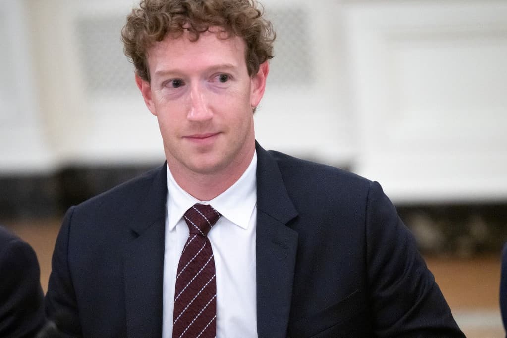 Mark Zuckerberg beperelte Mark Zuckerberget