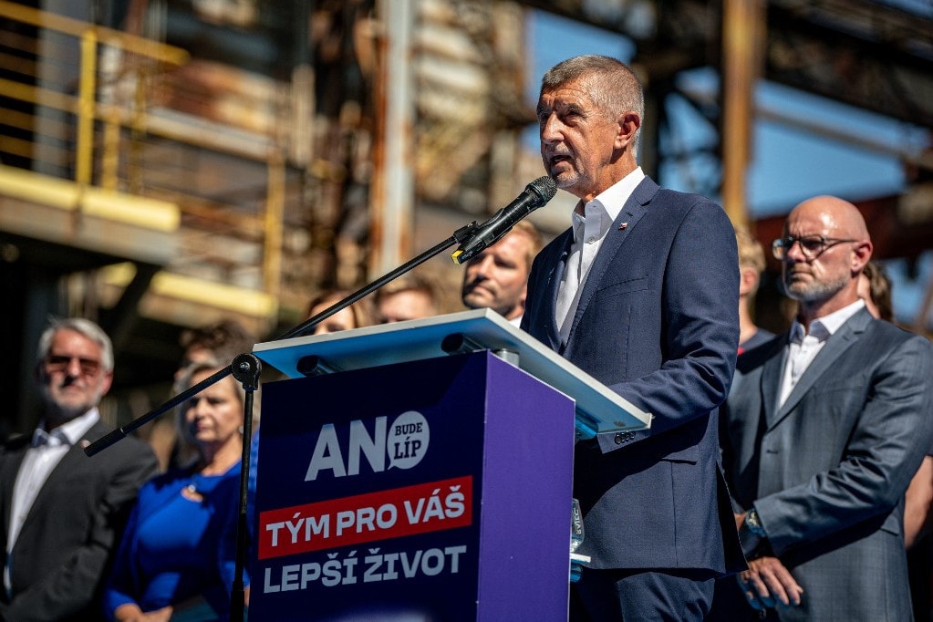A V4-eknek aktívabbnak kellene lenniük