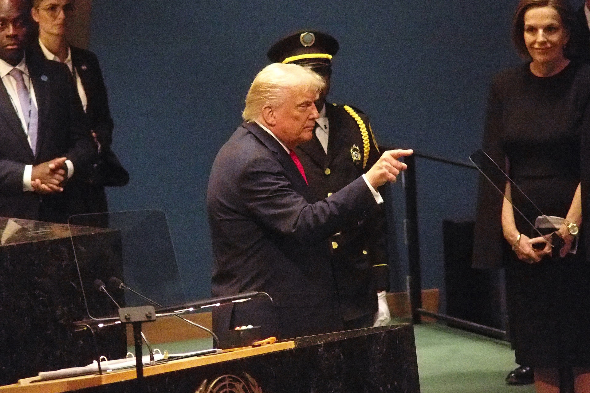 Trump megálljt parancsol Izraelnek