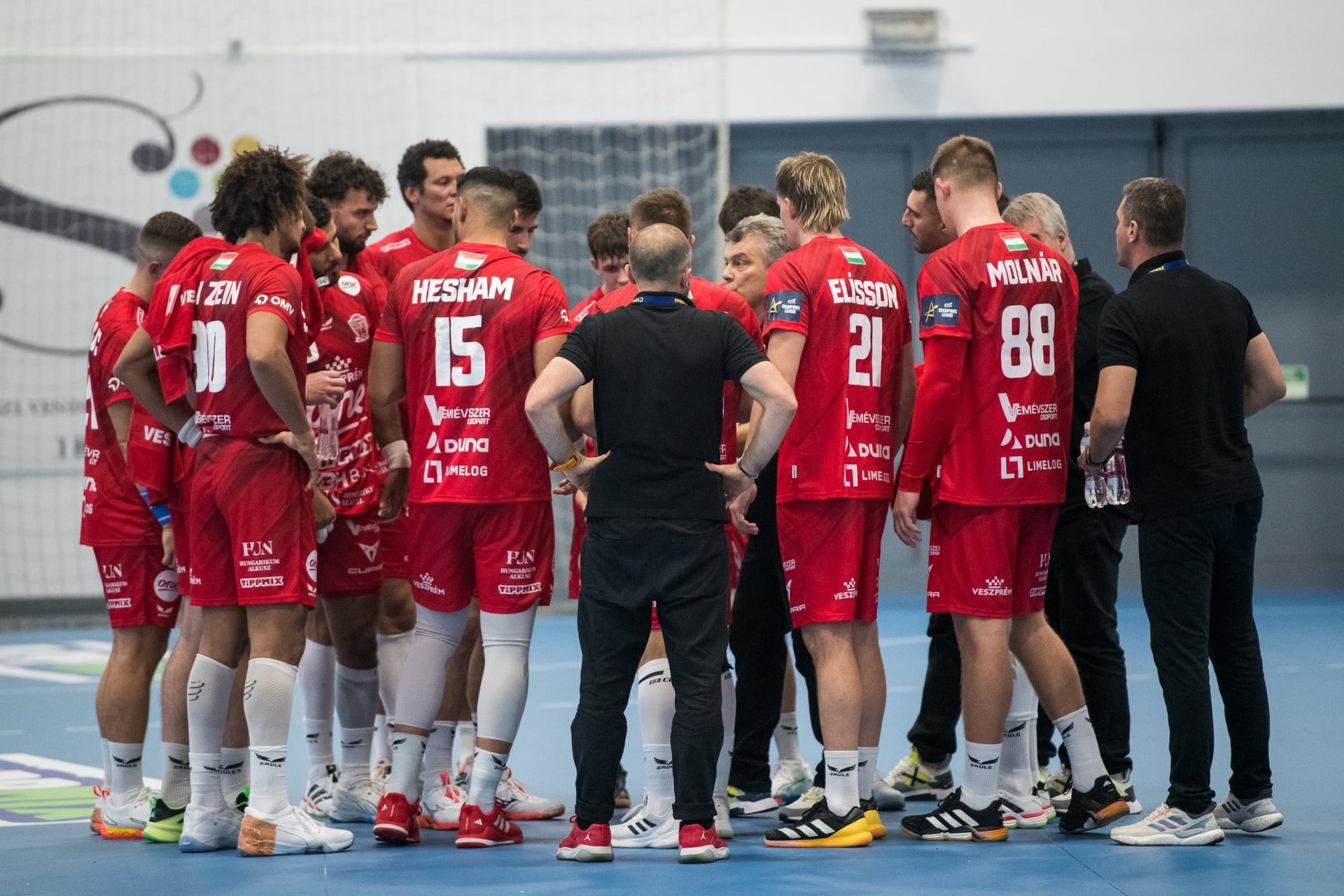 A Veszprém és a Szeged is szeretne eljutni a kölni négyes döntőig