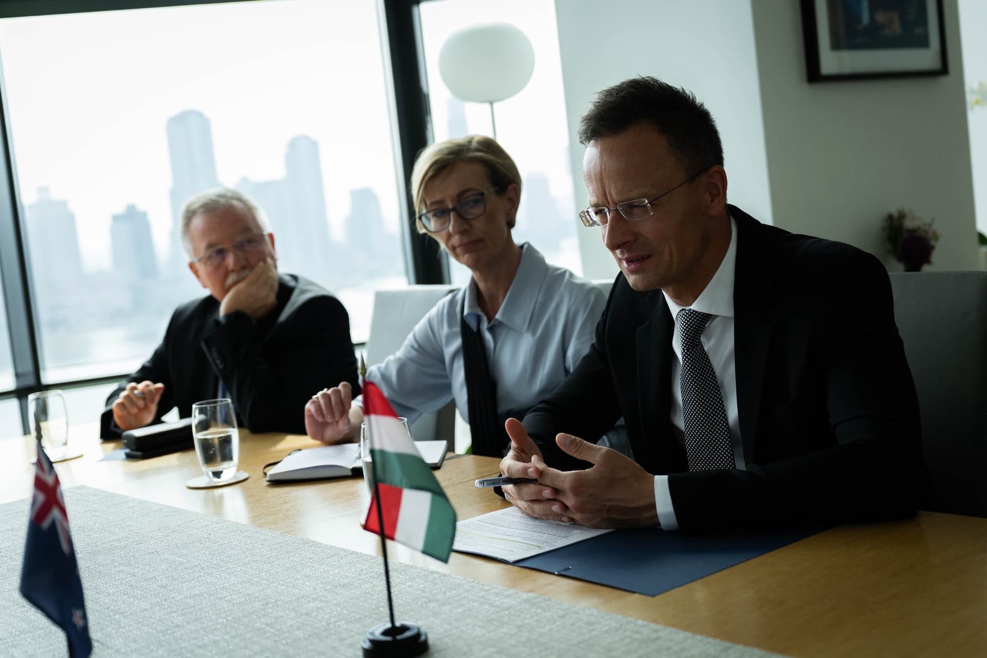 Magyar rezsicsökkentés vagy horvát profitéhség?