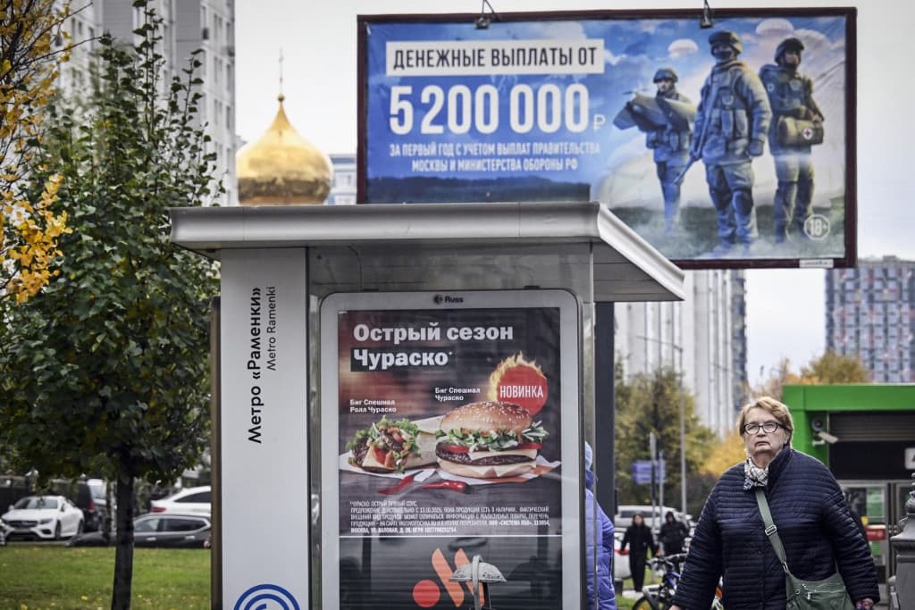 Tartalékalapokból finanszírozzák a háborús toborzást Oroszországban