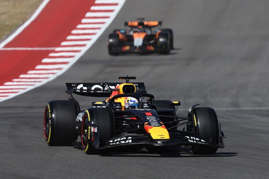 Verstappené a pole pozíció Austinban