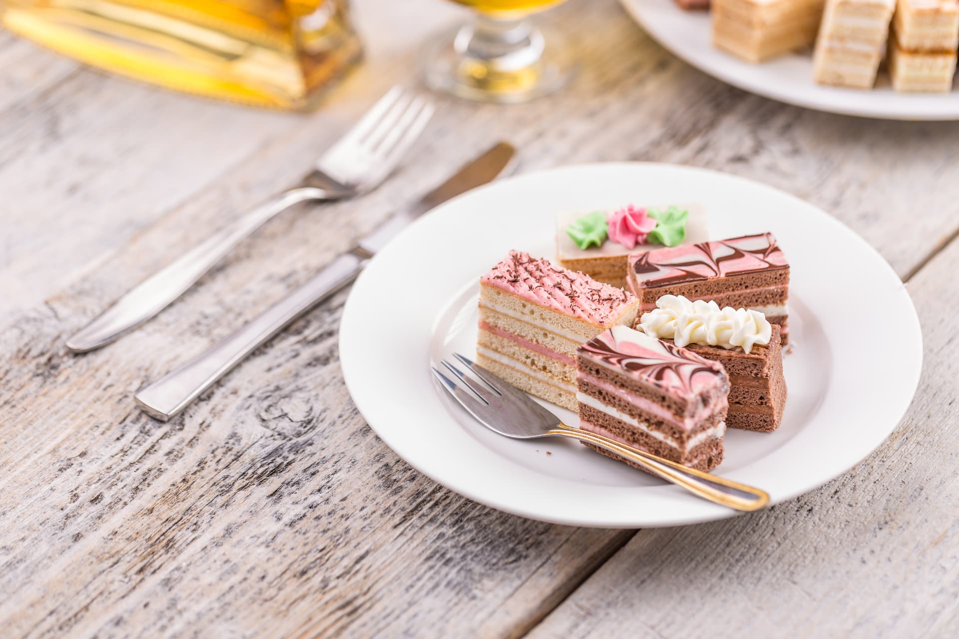 Miért szolgálják fel a desszertet az étkezés végén?