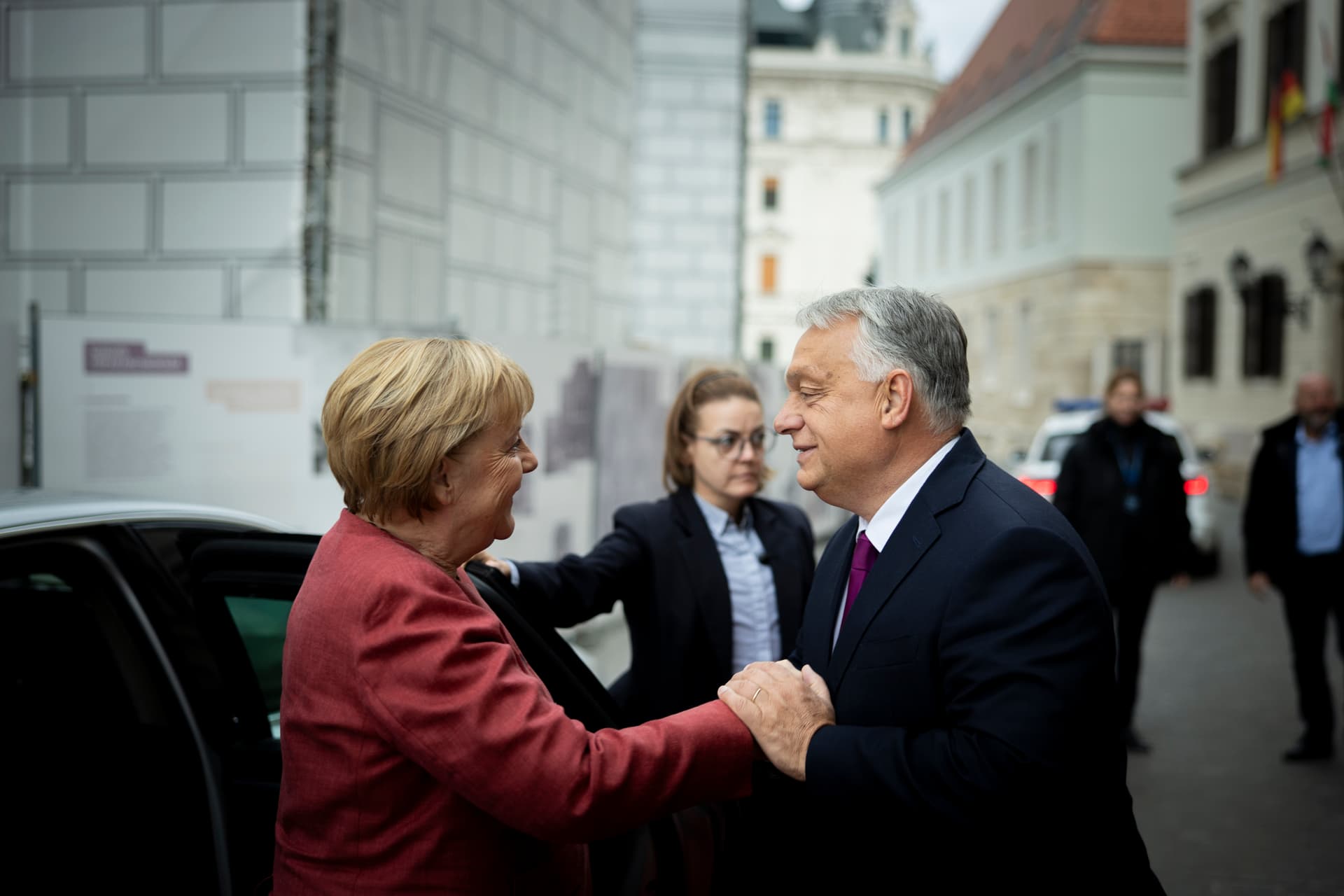 Orbán Viktor hivatalában fogadta Angela Merkelt