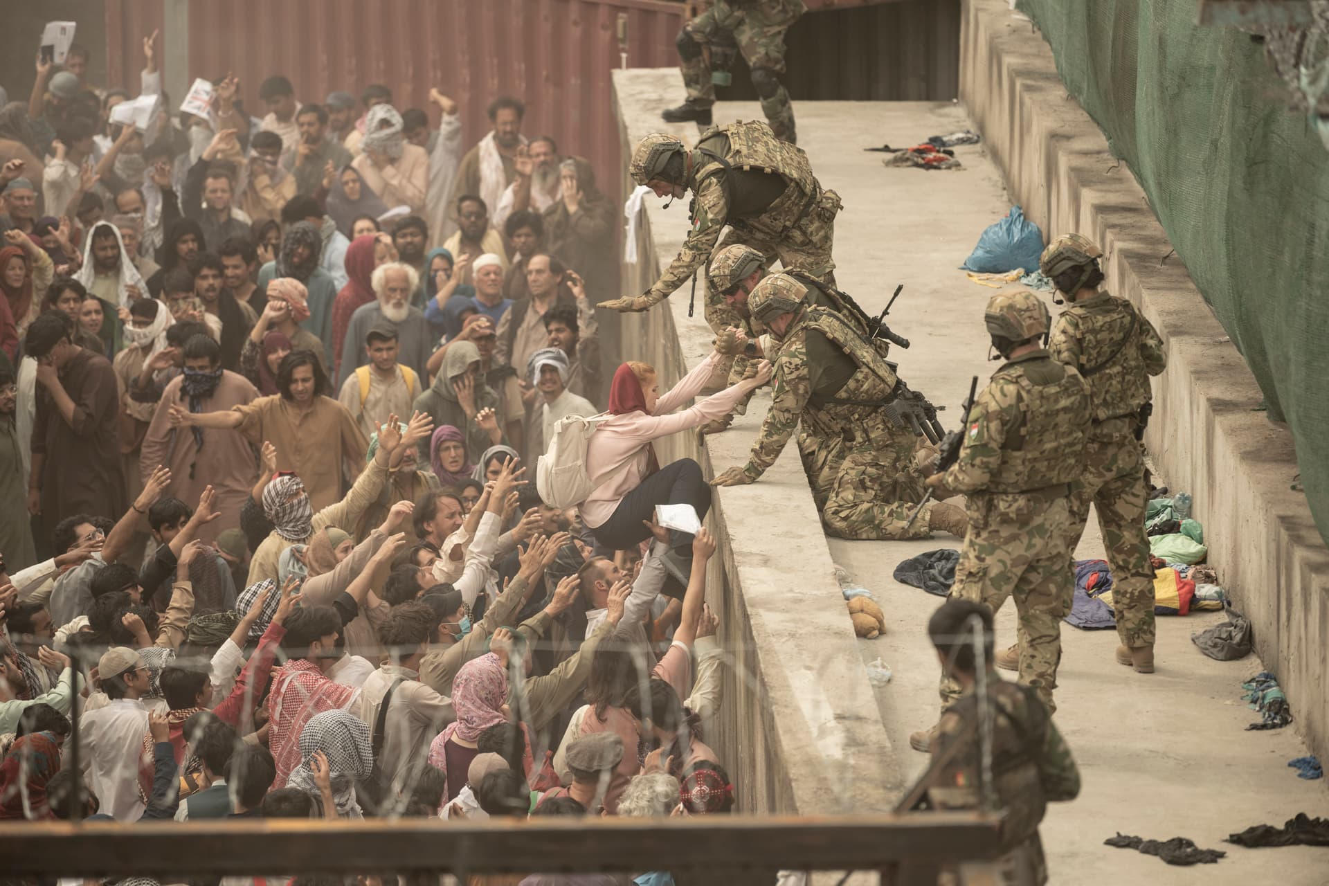 Megtörtént mentőakcióról szól a Sárkányok Kabul felett című film +VIDEÓ
