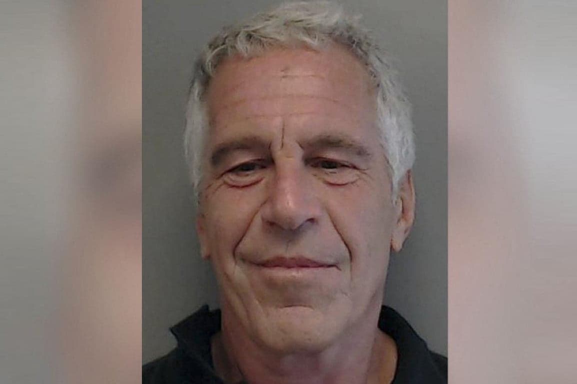 Semmi nem marad titok az Epstein-ügyben