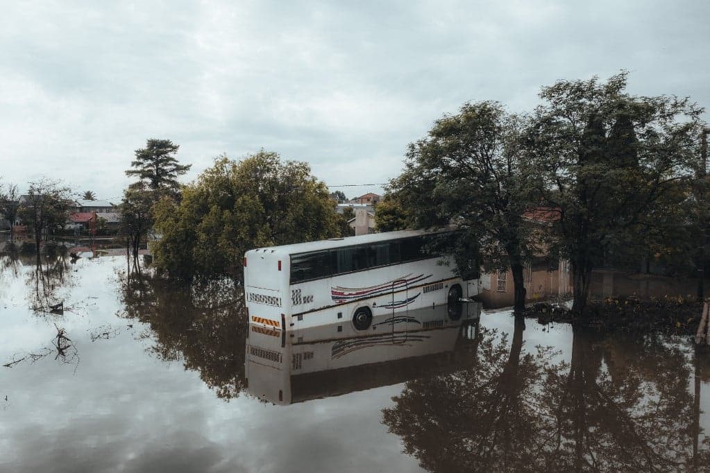 Autóbusz zuhant egy folyóba Kambodzsa középső részén