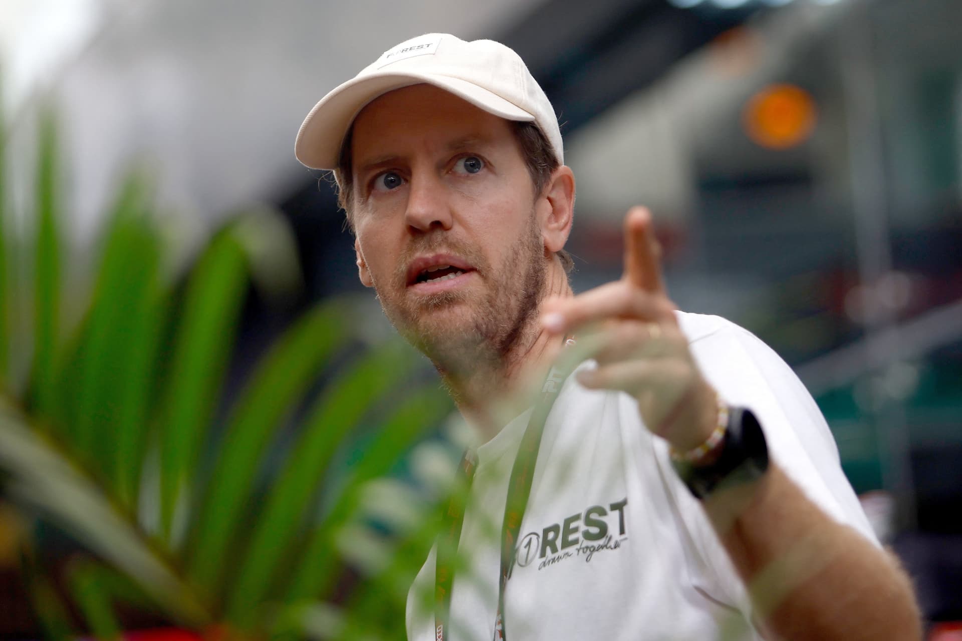 Hatalmas meglepetés: Sebastian Vettel visszatért