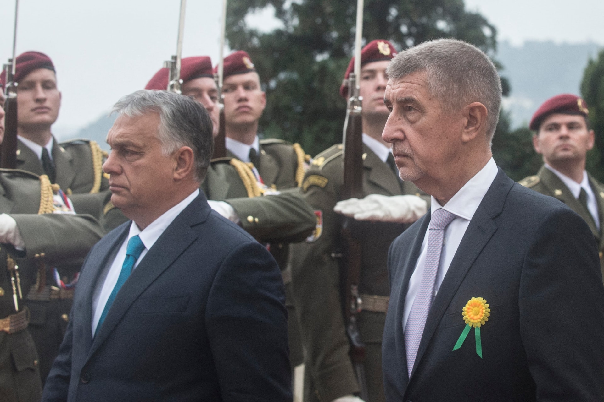 Donald Tuskot megalázták az EU nagy államainak vezetői – újjáéled a V4-csoport