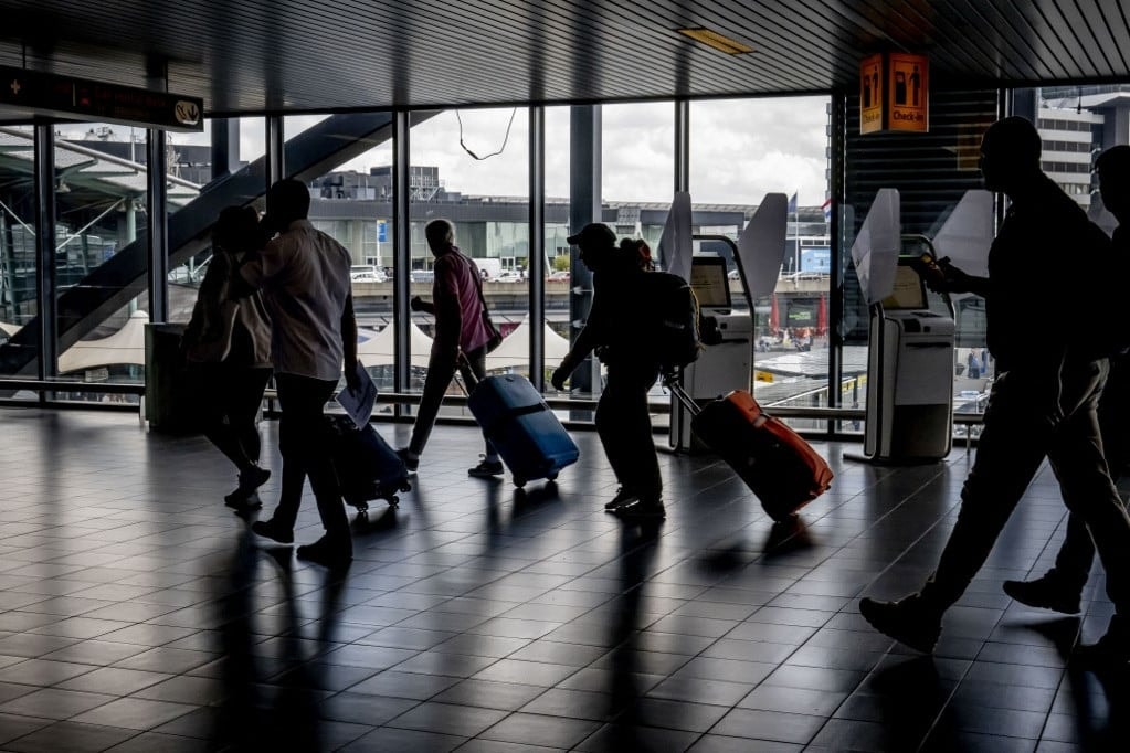 Ausztrália szigorít a diák- és hátizsákos turistavízumokon