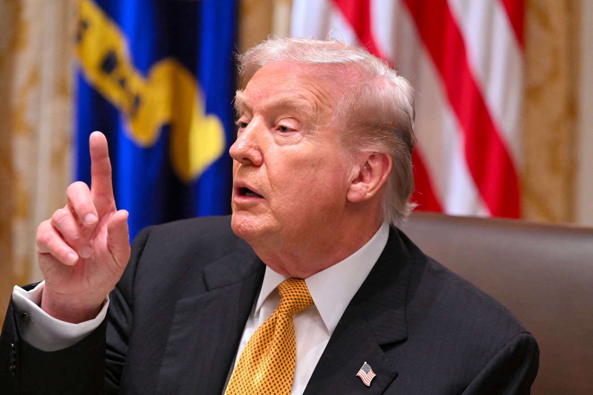 Trump váratlan lépésre készül