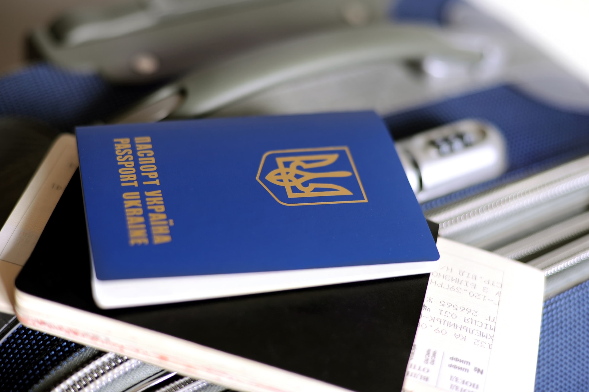 7000 dolláros hamis papírokkal bukott le egy hadköteles Csapon