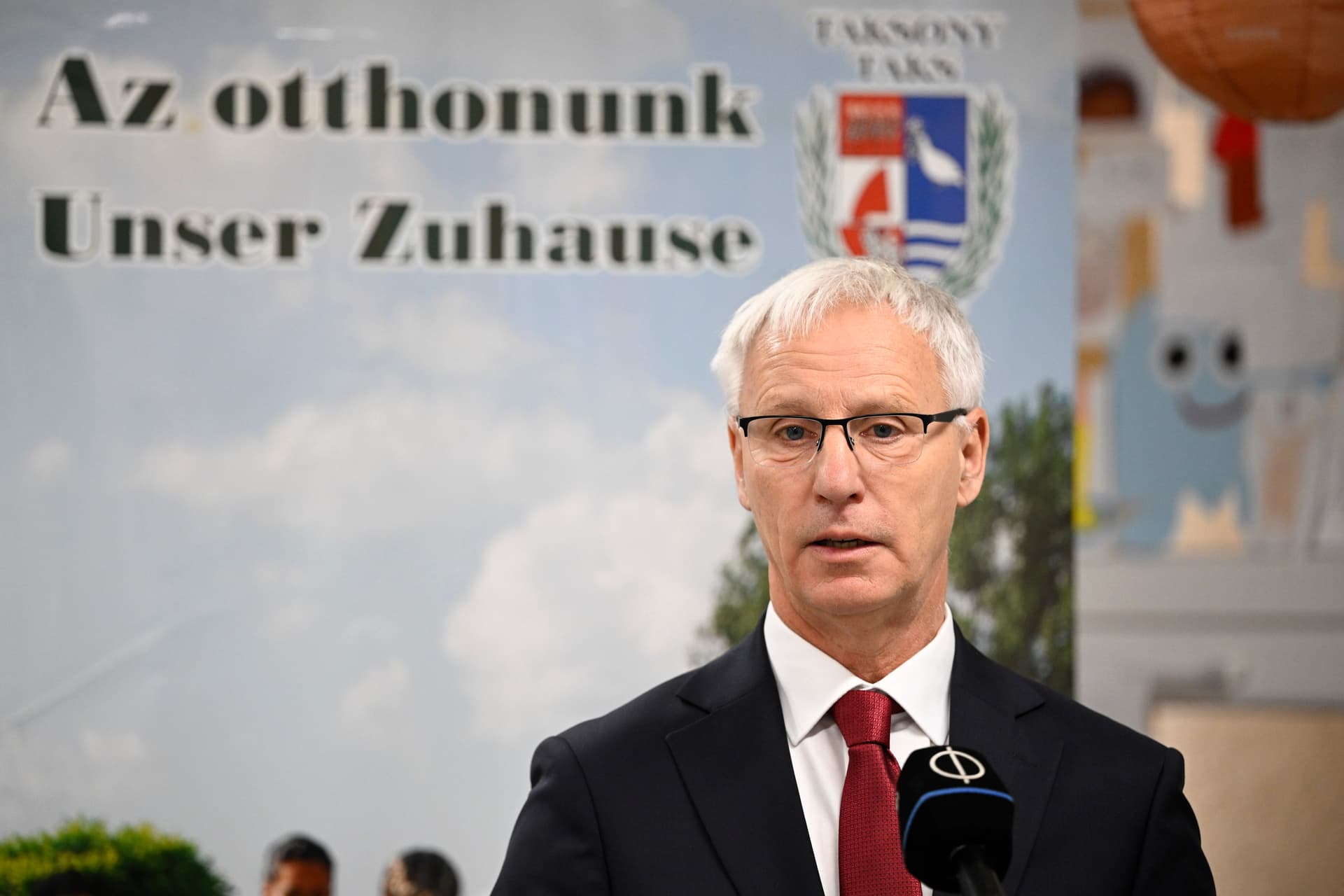 Soltész Miklós: Érdemes és fontos a nemzetiségi közösségeket támogatni