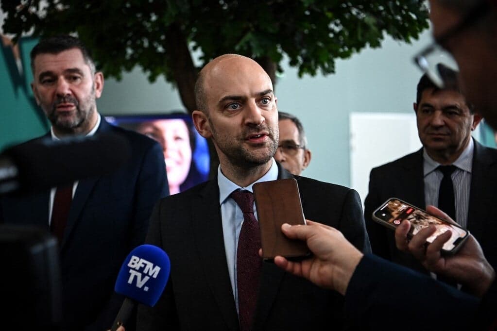Moszkvát vádolja Franciaország
