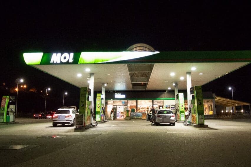 Jelentősen emelkedik az üzemanyagok nagykereskedelmi ára