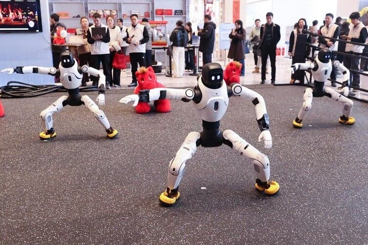 Kína bírálta a külföldi gyártású fejlett robotikai eszközöket érintő amerikai korlátozásokat