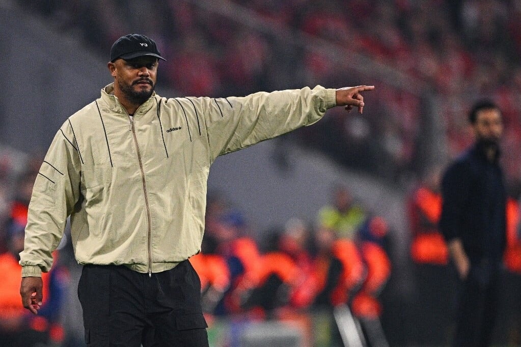 Kórházba szállították a Bayern München vezetőedzőjét