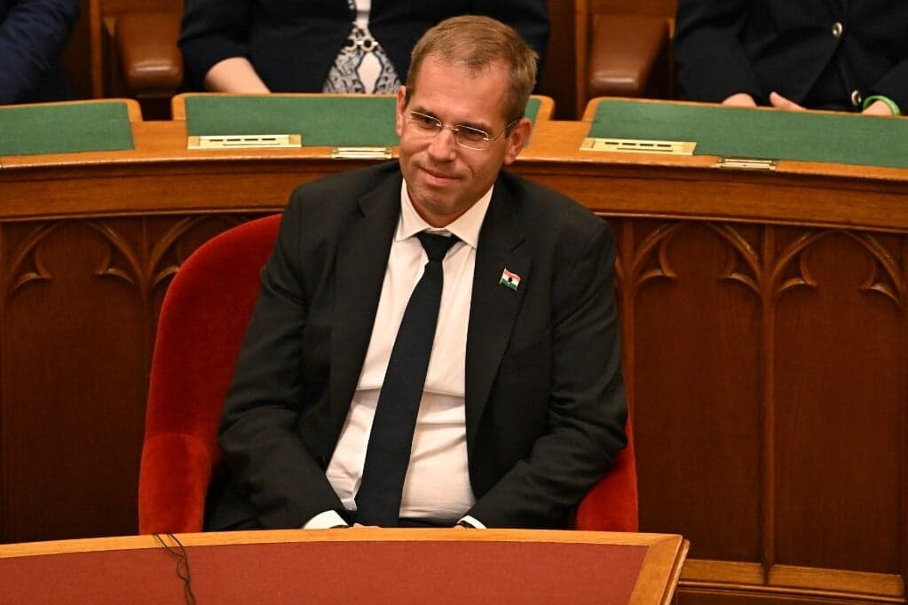 A kormány eddig összesen kétezer milliárd forint értékű ügyekben tett feljelentést
