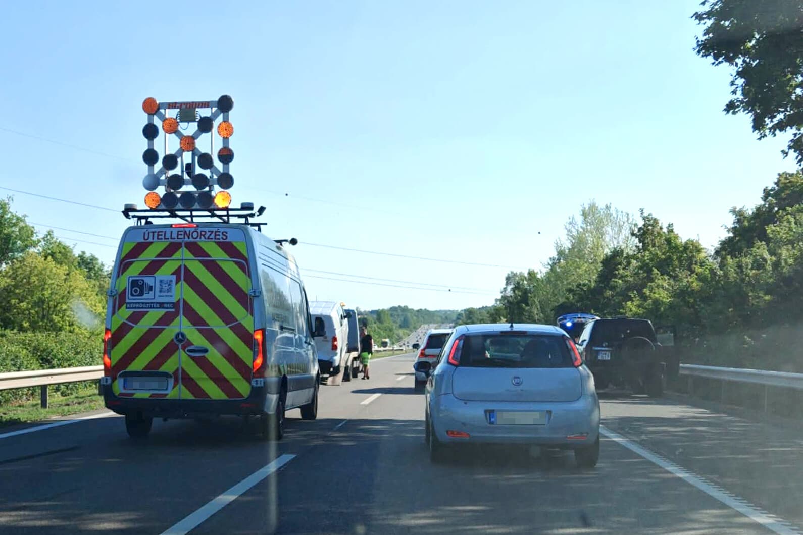 Baleset és torlódás az M7-es autópálya Letenye felé vezető oldalán