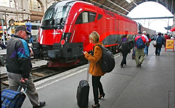 Vitézy Dávid: Új InterCity-flotta beszerzését kezdjük meg